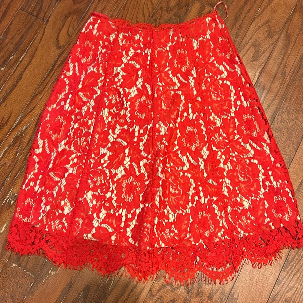 Everly skirt size small